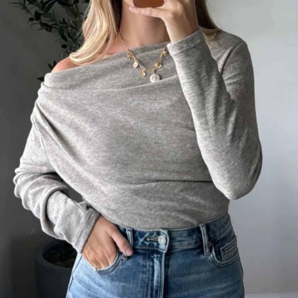 NWT Large Blu Ivy boutique creamy grey-beige off shoulder sweater - Picture 3 of 14